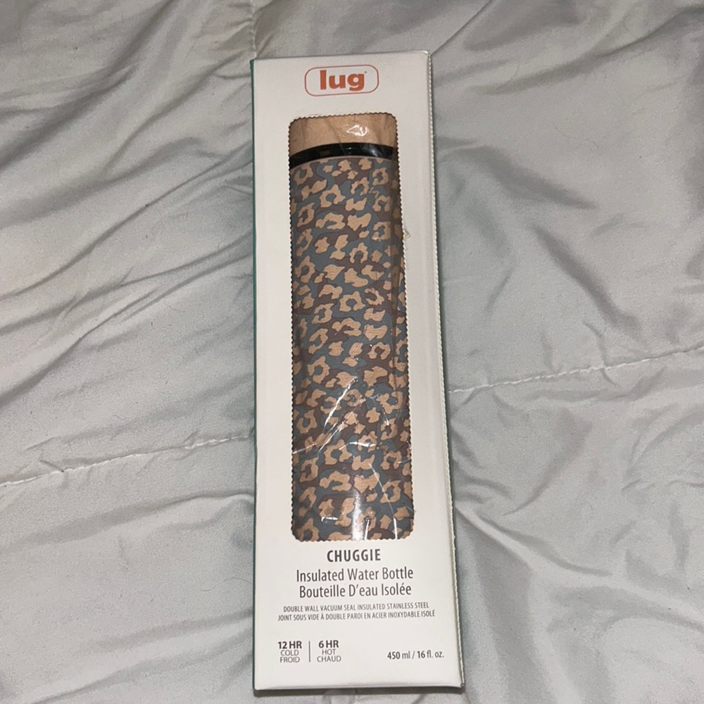NWT- Lug “chuggie”insulated water bottle in LEOPARD PEARL